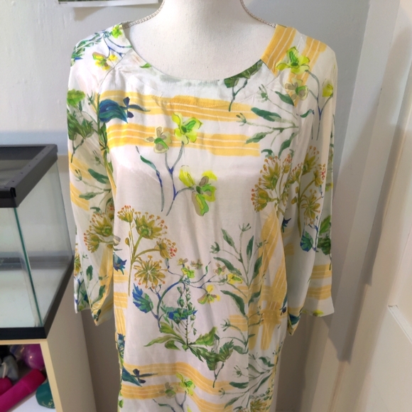 Noen Tops New Noen Yellow And